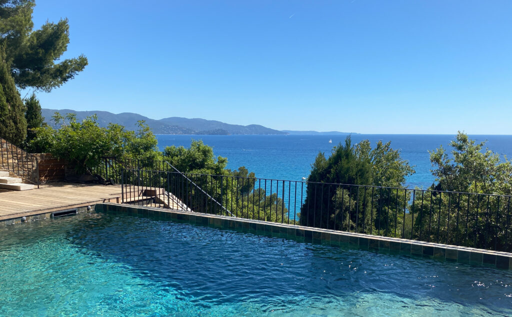 VILLA DU CHATEAU — villa de luxe GAOU BENAT - Bormes-les-mimosas - Côte d'Azur