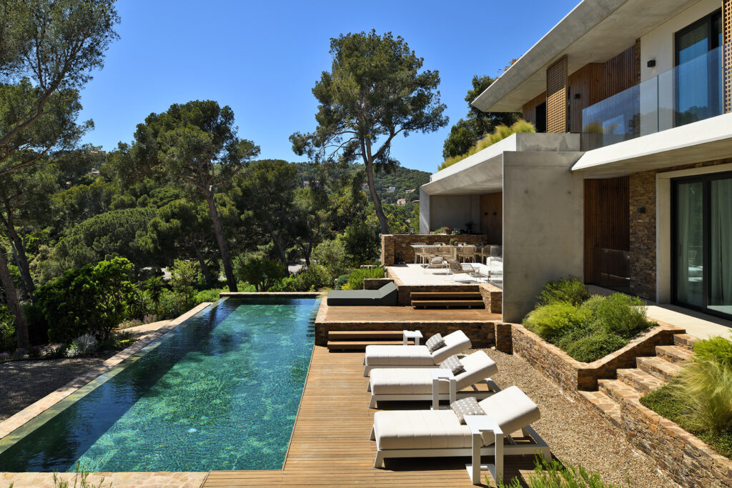 VILLA BELLAVILLA — villa de luxe CAP BENAT - Bormes-les-mimosas - Côte d’Azur